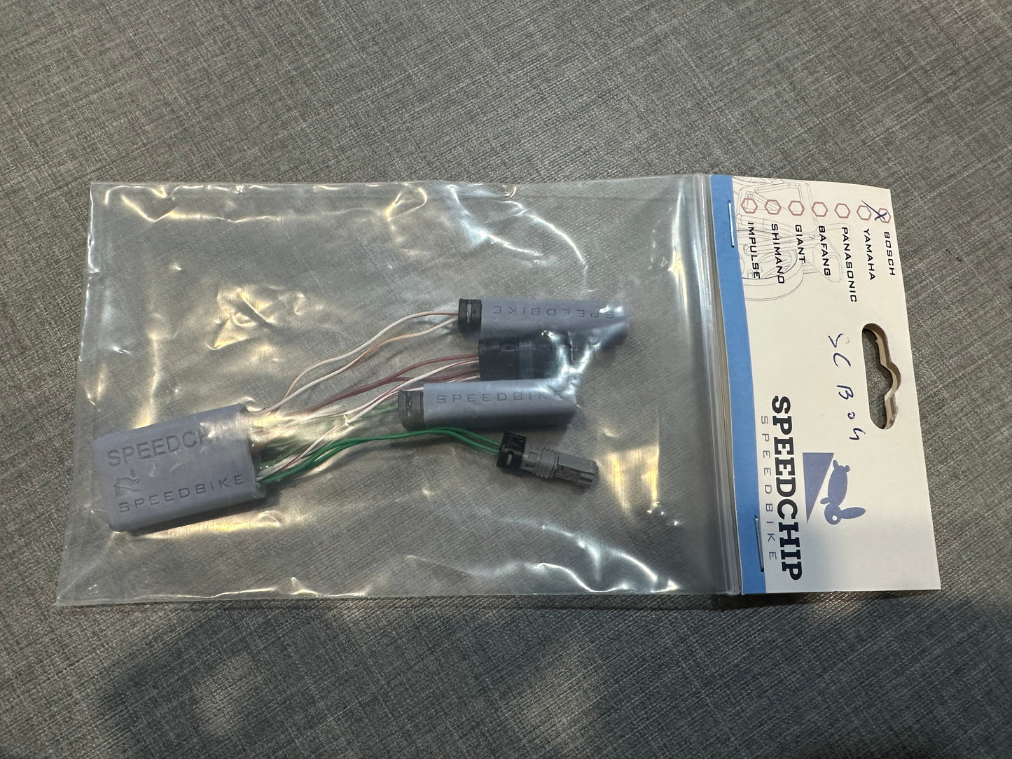 SpeedChip SC-B04  moduł tuningu prędkości w silniku BOSCH generacji 1-4 on/off